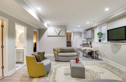 Coral Hills Apartamento | Cozy Capitol Heights Abode: 6 Mi to National Mall
