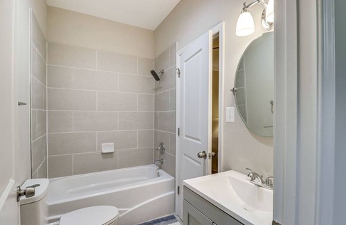 Coral Hills Apartamento | Cozy Capitol Heights Abode: 6 Mi to National Mall