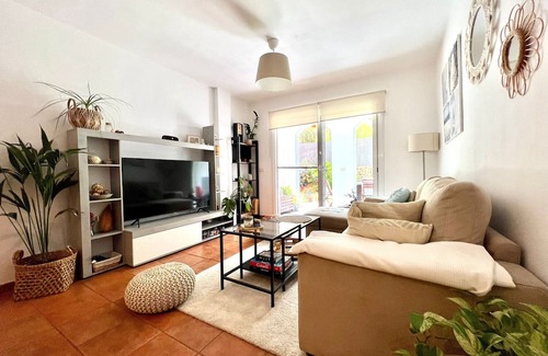 La Quinta Apartamento | Cozy apartment with wifi, swimming pool, private G