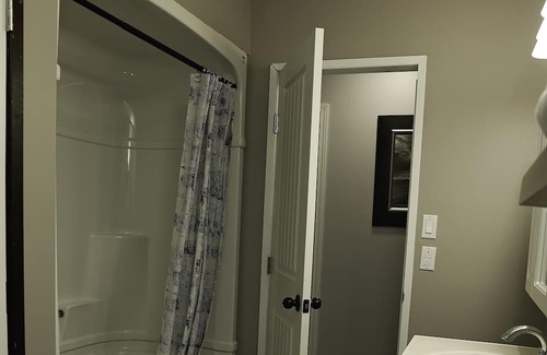 North Battleford Casa | Hidden Gem 4 Bedroom House in North Battleford