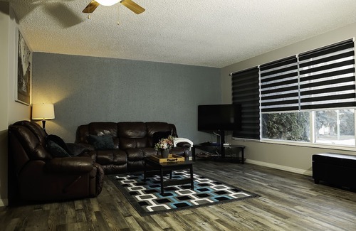 North Battleford Casa | Hidden Gem 4 Bedroom House in North Battleford