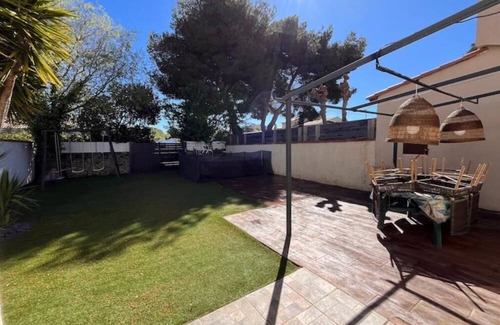 Fos-sur-Mer Villa | Grande Maison Près de la Plage, 8 Personnes