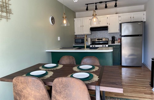 Mays Landing Casa | Upscale Town Home