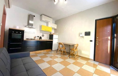 Lambrate Apartamento | Conte Rosso House with double terrace in Lambrate