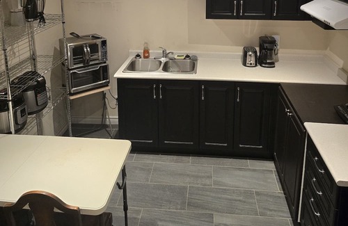 York Regional Municipality Apartamento | King Size Bed , Minutes away from everything!