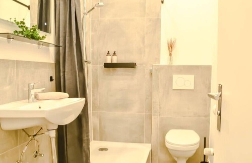 Ostviertel Apartamento | Milpau: Studio Nespresso Netflix Terrasse