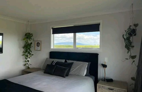 Ohaupo Casa | Country Getaway within blueberry orchard