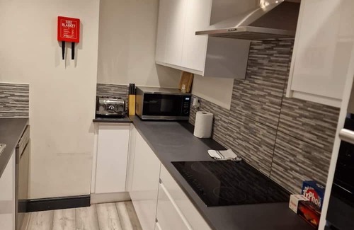 Aveley Casa | Wadhurst - Stunning 4 bed (all en-suite) house