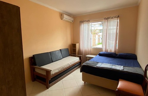 Ingleses Norte Chalet De Esquí | Chalé de Praia Charmoso e Aconchegante com Piscina