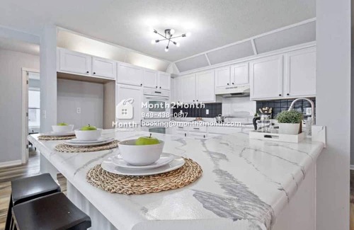 West Newton Casa | Grand Horizons Oasis on Shannon Lakes Way #42051