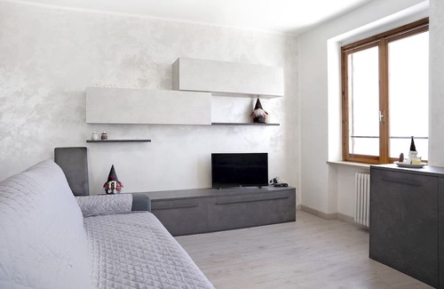 Bagnolo Piemonte Apartamento | Apartment 'Casa Rucas' with Mountain View, Shared Garden and Wi-Fi