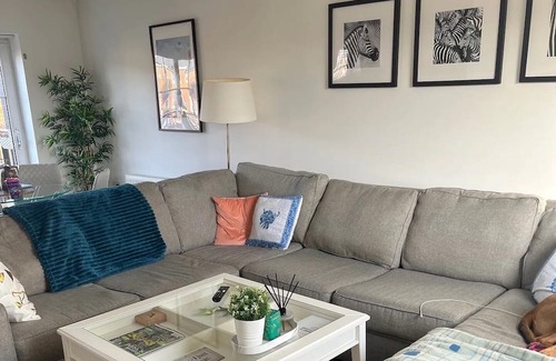 Dunton Green Apartamento | Bright apartment, 40m to London