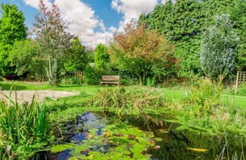 Newton-on-Rawcliffe Apartamento | Idillic cottage w/pool + enclosed garden