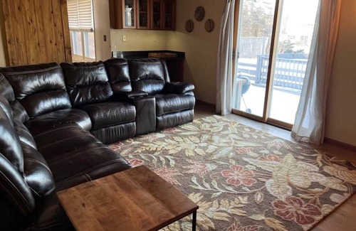 Menomonee Falls Casa | Your Own Spacious Place with a Pool & Peloton
