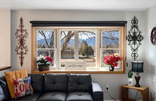 Security-Widefield Casa | 5BR / 3BA Newly Renovated Fully Furnished Rental - 10 minutes from Fort Carson!