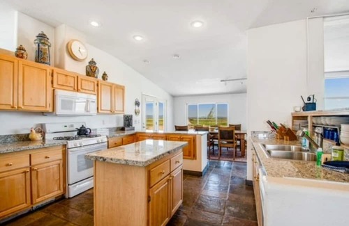 St. Charles Casa | Serene Seaside In St. Charles Beachfront Farmhouse