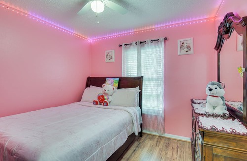 Pahokee Casa | Pahokee Vacation Rental < 1 Mi to Lake Okeechobee!