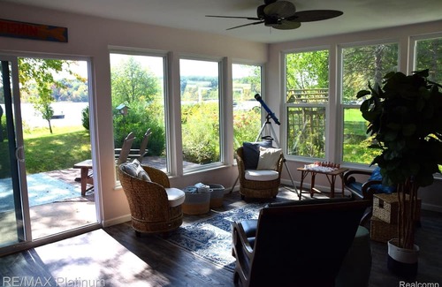 Unadilla Township Casa | Quiet lakefront property, up north feel, on/off water activities, pet friendly