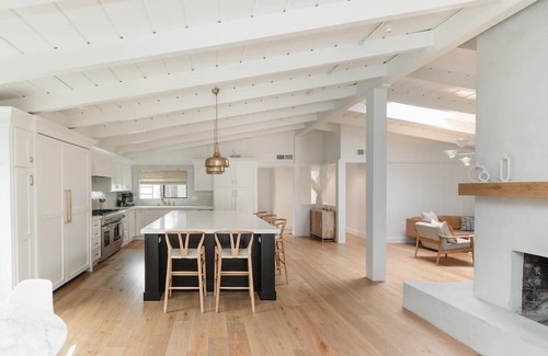 Olde Carlsbad Casa | Live the dream in Carlsbad with Pickleball Court, Pool, Trampoline