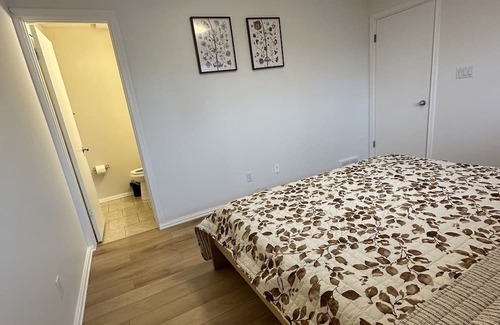 Southeast Calgary Casa | Main Floor 3 bedroom, sleeps 5-6, family-friendly.