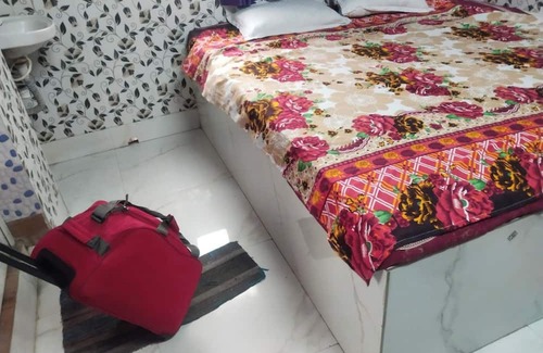 Mayapur Hotel | Mayapur Yatri Nivas
