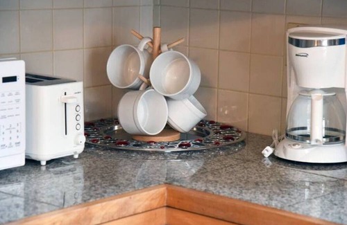Newtown Cabaña | Charming Private and Serene cottage close to I-84 and shopping
