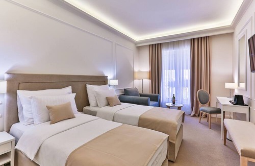 Golubovina Hotel | Hotel Crown