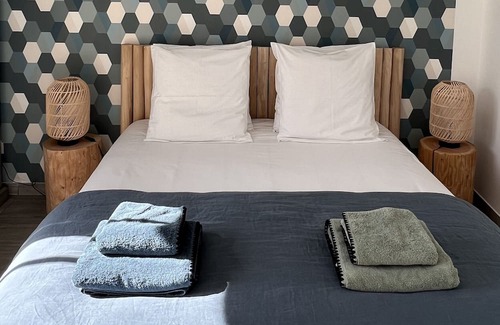 Caro Apartamento | Apartment 'Maison Biscaya Appt 2 À 4 Pers' with Mountain View, Shared Pool and Wi-Fi
