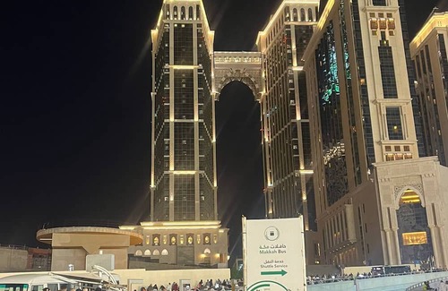 Mecca Casa | A journey of a lifetime! Experience luxury and comfort at Address Jabal Omar.