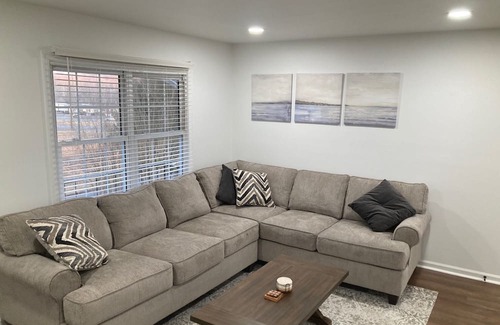 Rio Casa | Charming Home in Charlottesville! 3 Bed, 2 Full Bath, Private and Spacious!