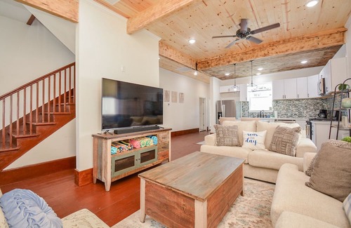 San Jacinto Casa | Zimmermannshaus, Coastal Charmer, Walk to Beach