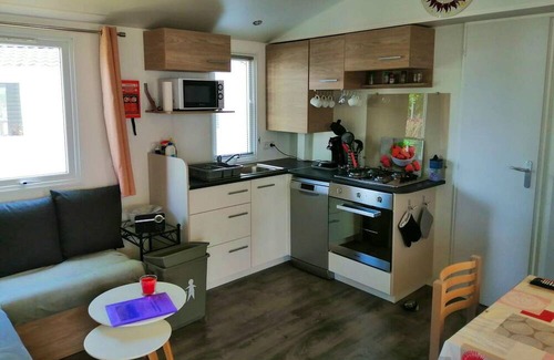 Condrieu Casa | Homerez - Beautiful bungalow for 5 ppl. with shared pool and terrace at Condrieu