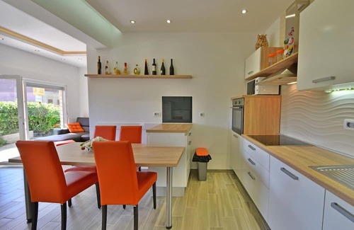 Trinajstici Casa | Koalas Nest Home & Apartments by Interhome