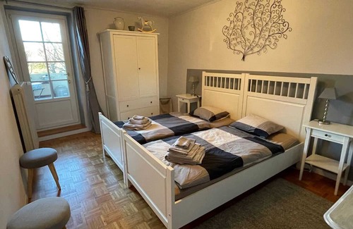 Chavornay Casa | Homerez - Spacious house for 5 ppl. with terrace at Chavornay