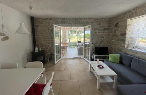 Promina Casa | Peaceful Holiday Home Toma with pool in the National park Krka