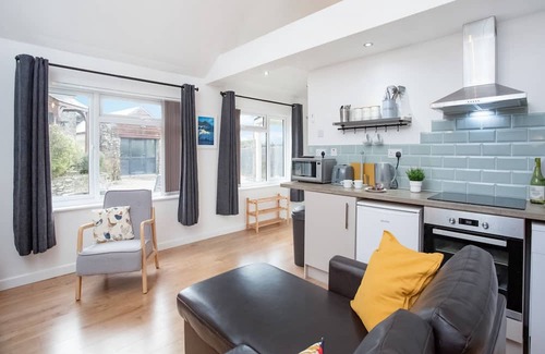 Liskeard Cabaña | 1 bedroom accommodation in Tregrill, near Liskeard