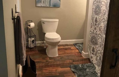 San Antonio Casa | 130D) 2 Queen beds with a hot tub!