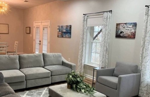 Franconia Casa | Perfect for small groups!
