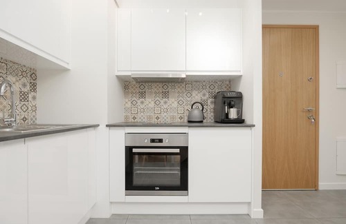 Muranow Apartamento | Muranów Apartment Parking by Renters