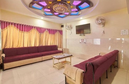 Rajkot Hotel | Hotel Krishna Palace