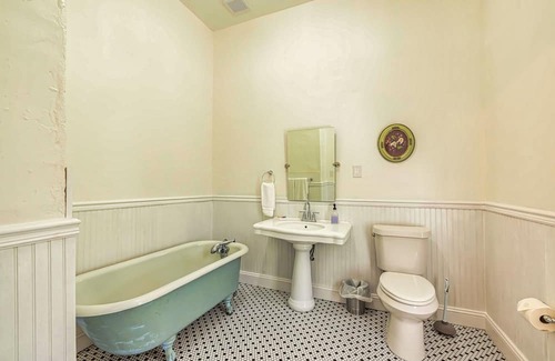 Senoia Casa | Welcome to the Famous, Award Winning VERANDA HISTORIC INN Senoia, GA