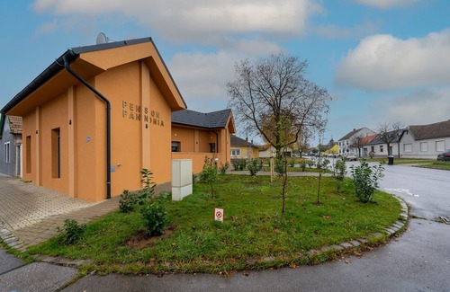 Parndorf Casa | Superior double room with terrace - sunny Pannonia