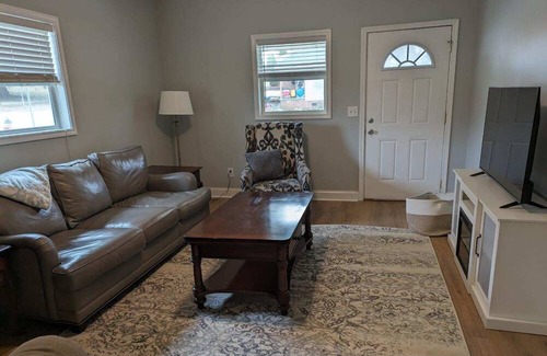 Kannapolis Casa | Fully furnished cozy 3-bed 2 ba house 1 mile from downtown charming Kannapolis.