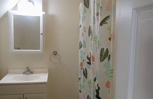 Niskayuna Apartamento | a nice one bedroom free parking