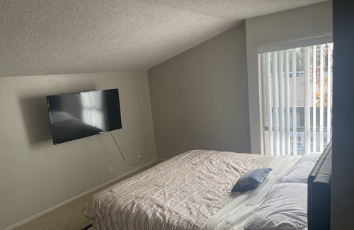 Warner Center Apartamento | Hills Of Peace #1