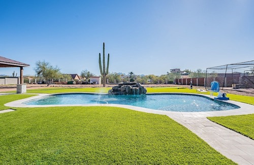 East Mesa Casa | Spacious desert oasis! Room to play, tons of parking!