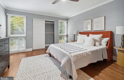 Forest Glen Apartamento | Tranquil, elegant living in the heart of Silver Spring!