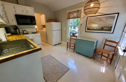 Summerville Historic District Cabaña | Fripp Legare Cottage - Cozy historic cottage in the heart of Summerville