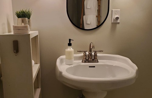 Summerville Historic District Cabaña | Fripp Legare Cottage - Cozy historic cottage in the heart of Summerville