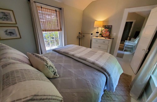 Summerville Historic District Cabaña | Fripp Legare Cottage - Cozy historic cottage in the heart of Summerville